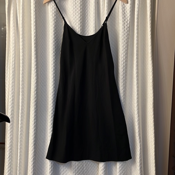 Thirdly dress. US size 2. 100% polyester - Picture 6 of 10